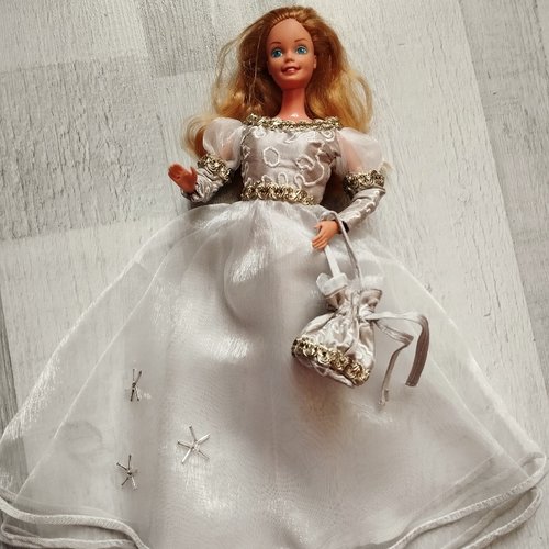 Robe barbie grise