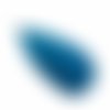 Plume bleu clair avec crochet ± 75 mm
