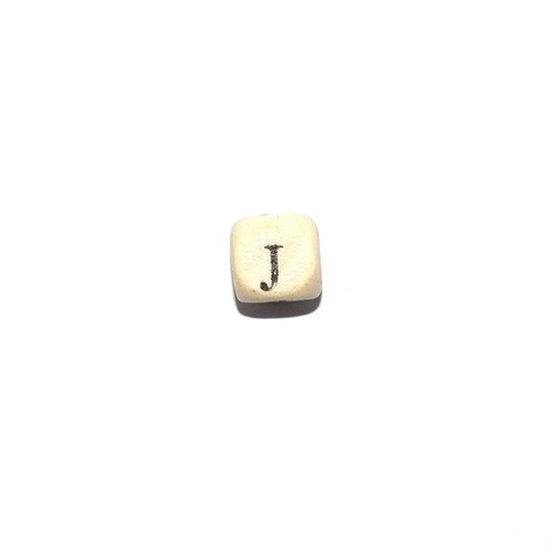 Perle lettre alphabet j cube 10mm  en bois imprimé noir