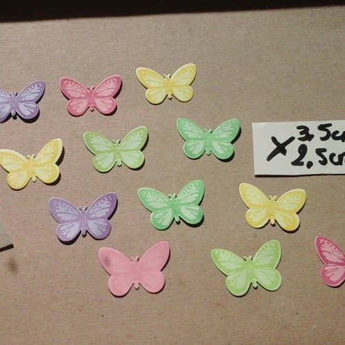 Lot de 12 decoupes papillon