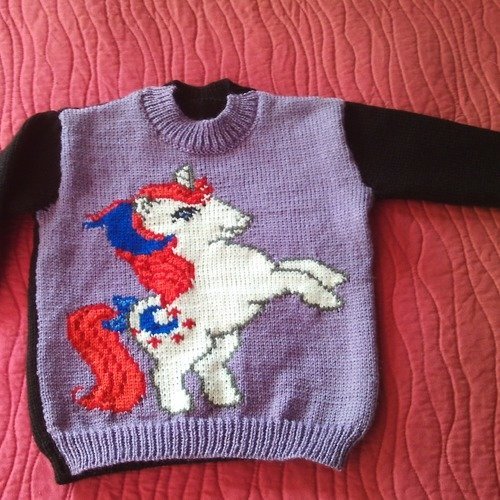 Pull "licorne" taille 18 mois