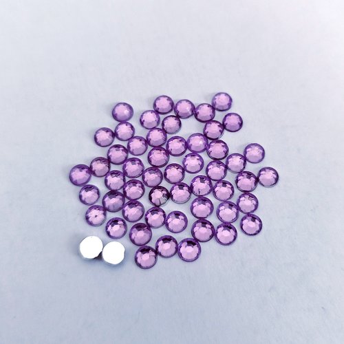 Cabochons strass plats à coller 4mm mauve