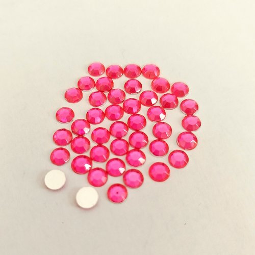 Cabochons strass plats à coller 5mm rose fluo
