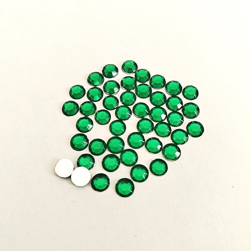 Cabochons strass plats à coller 5mm vert menthe