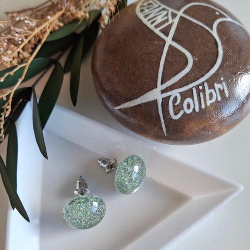 Boucles d'oreilles puces paillettes vertes