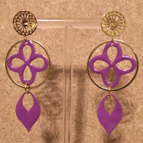 Boucles d'oreilles sequins émaillés faits mains .