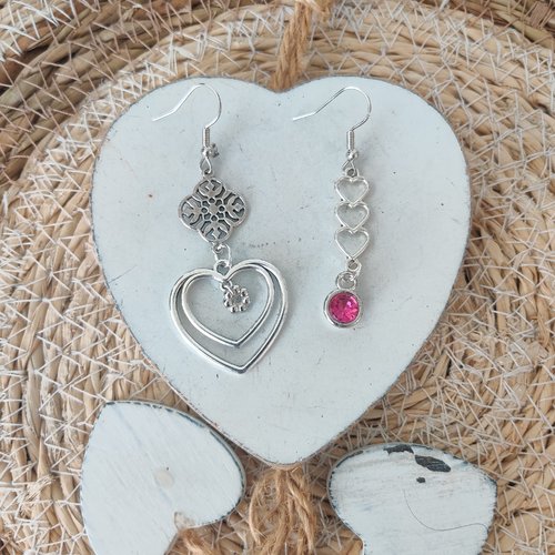 Boucle d'oreille dépareillée / boucle d'oreille pendante, fantaisie