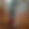 Vase en porcelaine  peint  main  motif femme robe rouge