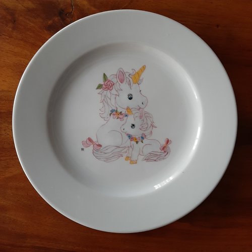 Assiette bébé licorne en porcelaine