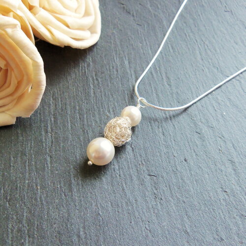 Collier de perles blanches et de perles en argent, bijoux en crochet métallique, collier de mariée moderne, bijoux chic et élégant