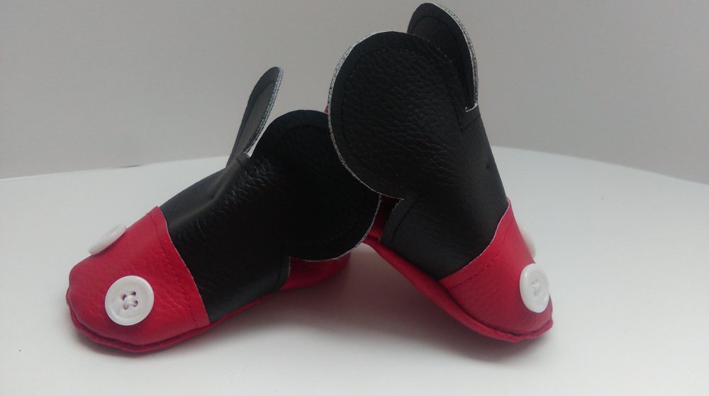 Chaussons En Cuir Souple Modele Mickey Bebe Un Grand Marche Chaussons En Cuir Souple Modele Mickey Bebe Un Grand Marche