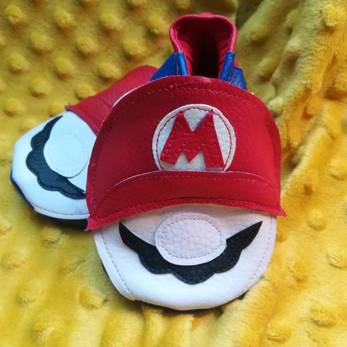 chaussons mario
