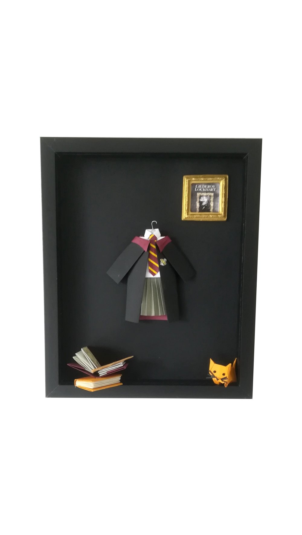 Tableau Cadre En Origami Mon P Tit Dressing Hermione Cadre Harry Potter Robe De Sorcier En Origami Chat Pattenrond Un Grand Marche