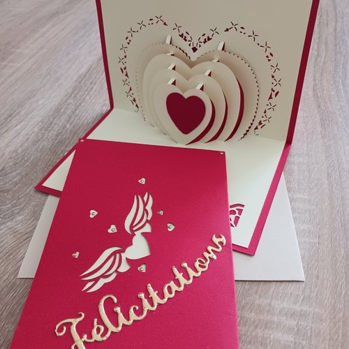 Carte mariage pop up "coeur"