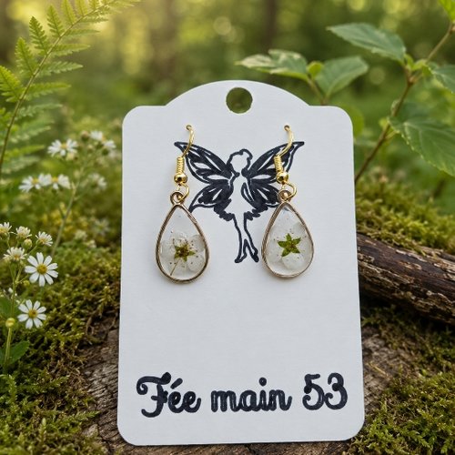 Boucles d'oreilles fleurs séchées, résine fait main