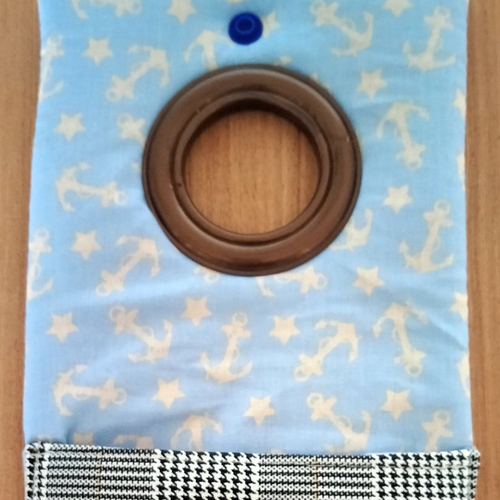 Pochette chargeur - téléphone - pieds de poule