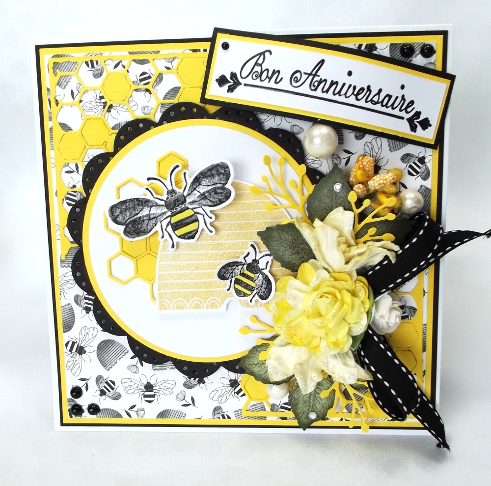 Carte Bon Anniversaire Theme Abeille Tons Blanc Blanc Noir Jaune 15 X 15 Un Grand Marche