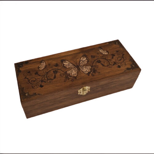Boîte en bois gravée de papillons et ornements bijoux  pierres cristaux lithothérapie thé  bijoux 4 compartiments