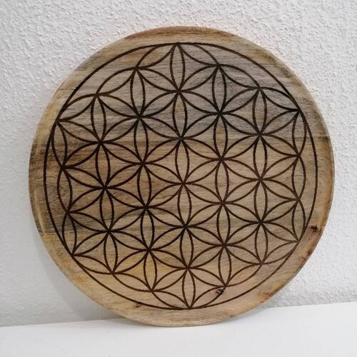 Plateau gravé d'une fleur de vie en bois  de manguier 34 cm de diamètre grille de cristaux et pierres thothérapie