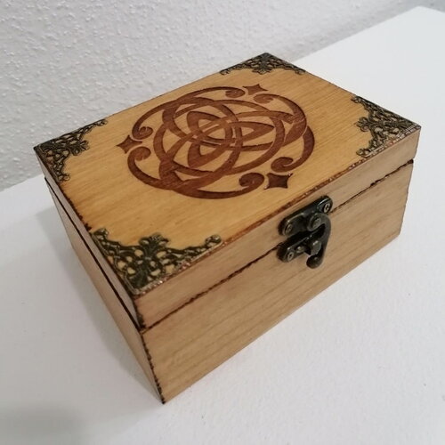 Triquetra coffret en bois gravé de symbole celtique et ornement métal bronze 2 compartiments