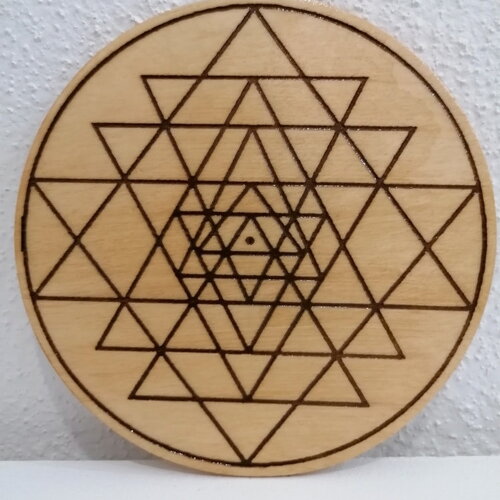 Sri yantra  en bois naturel  gravé 18 cm de diamètre renforcement énergétique soins grille de cristaux géométrie sacrée