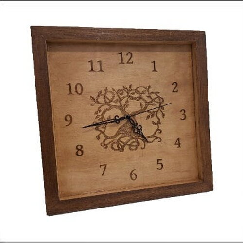 Horloge en bois gravée d'un arbre de vie arbre celtique grande horloge décoration celte et nature