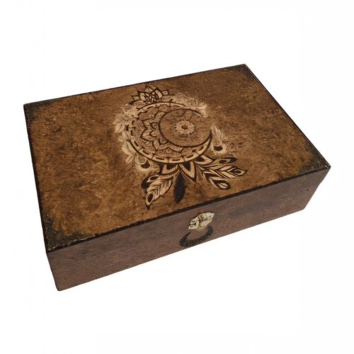 Boite de rangement en bois gravée lune attrape-rêve orientale huile essentielle aromathérapie lithothérapie pierres cristaux bijoux