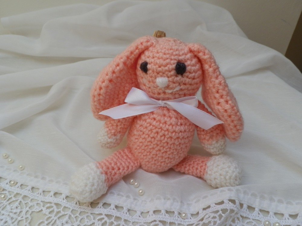 peluche petit lapin