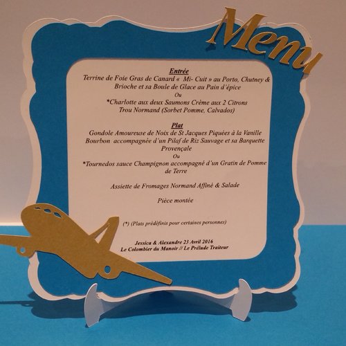 Lot de 5 menus carré de mariage élégant maintenu par son chevalet - thème : voyage / avion