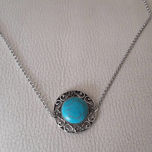 Collier pendentif rond pierre turquoise