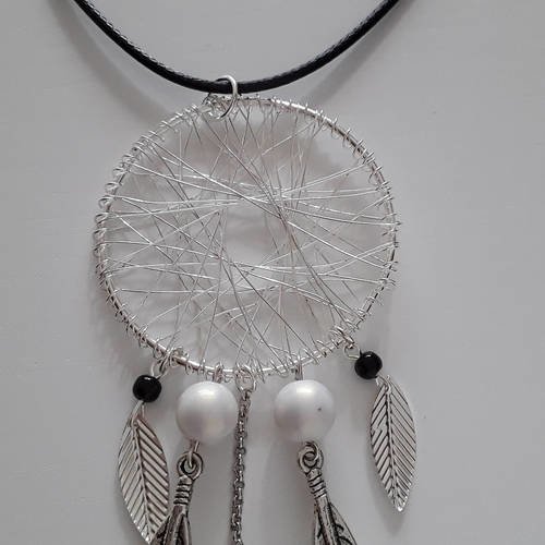 Attrape reve collier cordon noir