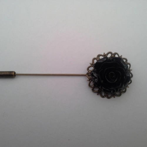 Broche bronze filibule rosace et fleur résine noire