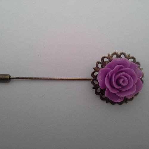 Broche bronze filibule rosace et fleur résine violette