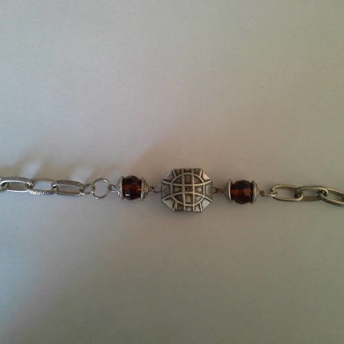 Bracelet metal argenté et perles