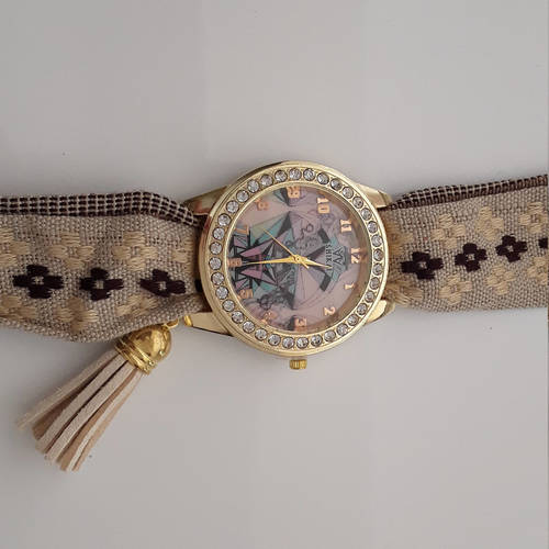 Montre bracelet nou style ethnique Un grand march