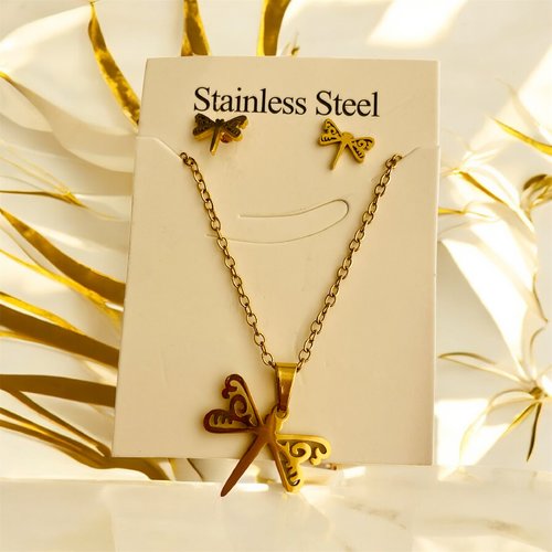 Ensemble collier et boucles d’oreille
