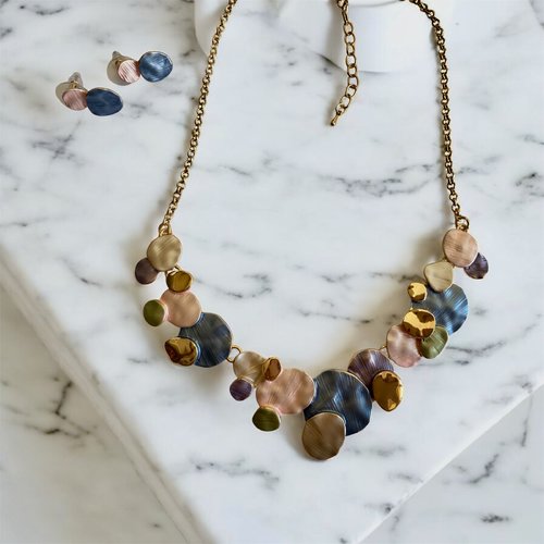 Parure de bijoux colorées