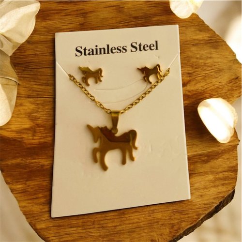 Ensemble collier et boucles d’oreille