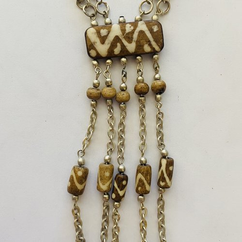 Collier ethnique