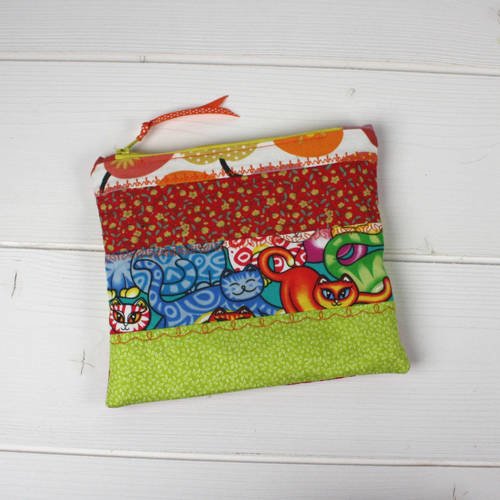 Trousse plate "chat flashy" coton liberty rouge vert
