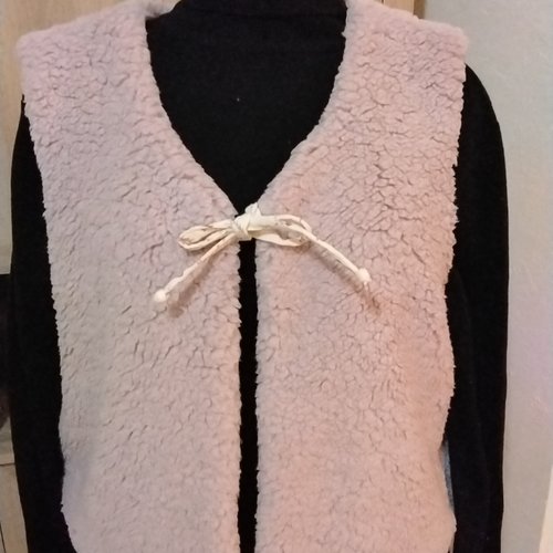 Veste sans manche moumoute