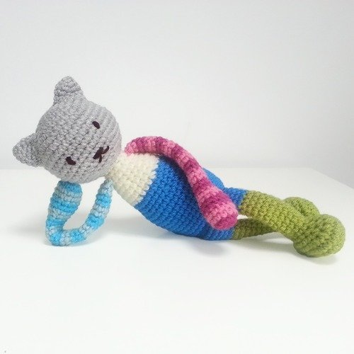 Doudou Chat Au Crochet Ecologique Amigurumi Chat Cadeau Bebe Fille Et Garcon Cadeau De Naissance Amineko Un Grand Marche