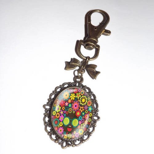Porte clef, bijou de sac, hippie , flower , peace and love cabochon en verre 