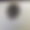 Jolie bague ovale avec décor autour cabochon en verre;gris noir pailleté 