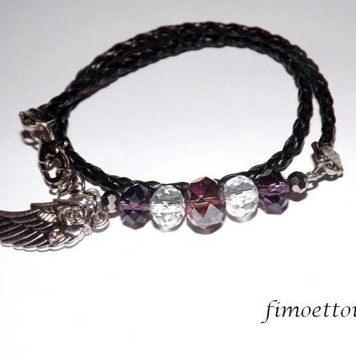 Jolie bracelet simili cuir tresse noir, et perle cristal ton violet a reflet 
