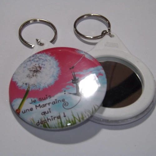 Porte clef avec miroir au dos 58mm chat et dandelion rose,une marraine qui dechire 