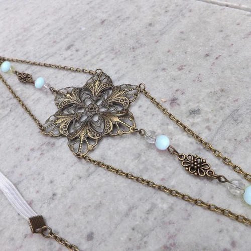 Charmant headband bijoux de cheveux, accessoire vintage, romantique,chic, estampe fleur ,perle en jade bleu ciel 