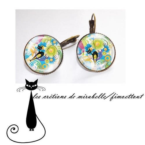 Boucle d oreille collection silhouette chat , fond coloré ,cabochon verre 