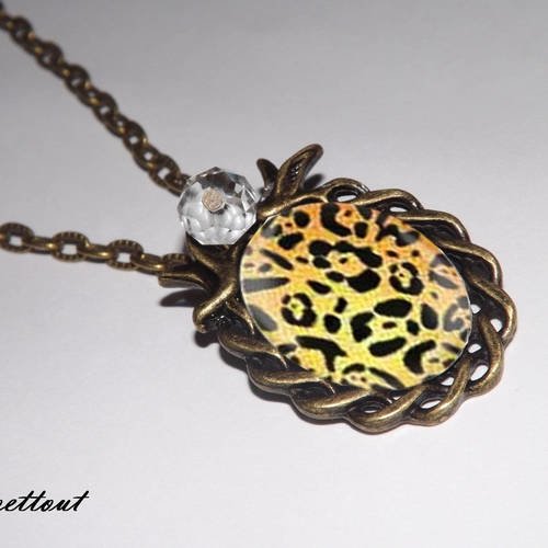 Collier cabochon résine ovale leopard,imprimé animal(+1.5e pour cabochon en verre) 