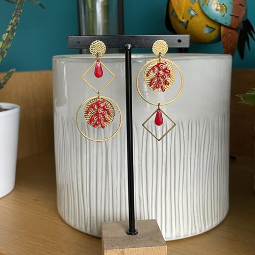 Boucles corail rouge et soleil doré